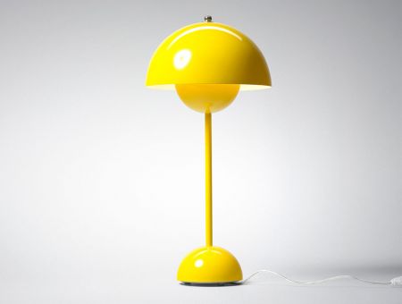 VP3 FlowerPot Tischlampe (table lamp) gelb by Verner Panton, © &tradition, Dänemark