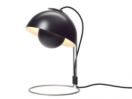VP4 FlowerPot Schreibtischlampe (desk lamp) matt schwarz by Verner Panton, © &tradition, Dänemark
