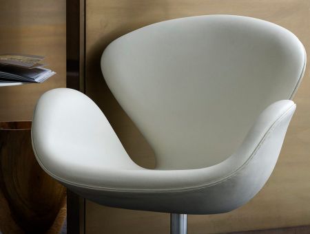 The SWAN™ Lounge chair (Der Schwan™), Leder weiß von Arne Jacobsen - © Republic of Fritz Hansen
