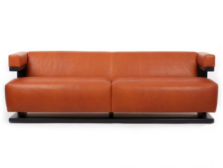 Gropius-Sofa 4-Sitzer in Braun (Tabak), Lederbezug, Quelle: www.tecta.de © VG Bild-Kunst, Bonn 2018