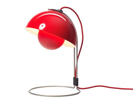 VP4 FlowerPot Schreibtischlampe (desk lamp) rot by Verner Panton, © &tradition, Dänemark