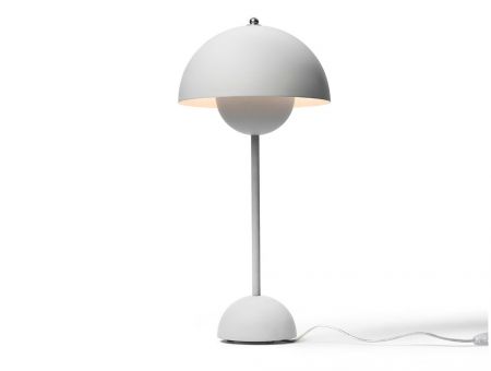 VP3 FlowerPot Tischlampe (table lamp) matt weiß by Verner Panton, © &tradition, Dänemark