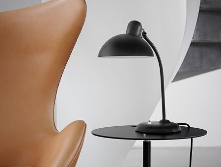 KAISER idell (6556-T Tischleuchte, neigbar), Designer Christian Dell - © Republic of Fritz Hansen